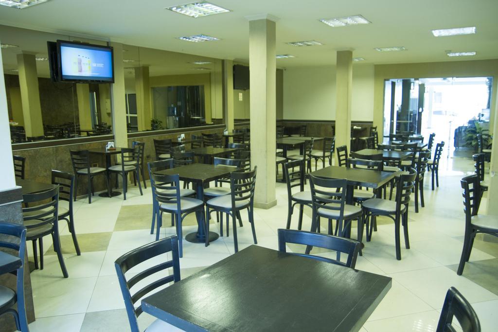 Hotel Confianza Кориентес Екстериор снимка